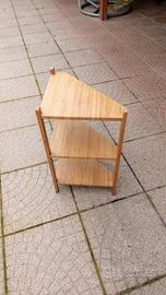 mobiletto angolare in legno