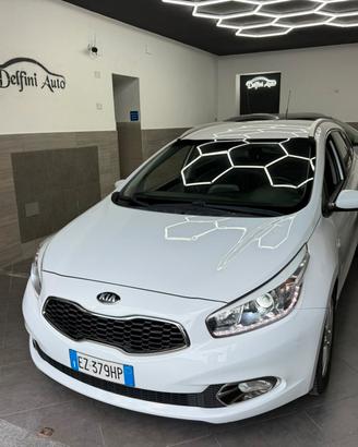 Kia Ceed cee'd 1.6 CRDi 128 CV SW Stop&Go high tec