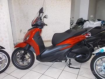 Piaggio Beverly 300 S abs2024 aziendale km 0