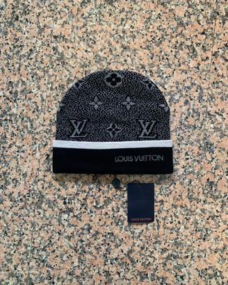 Louis Vuitton Berretto Nero Nuovo Cartellino
