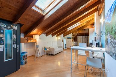 Attico centro storico Scandiano - ultimo piano con