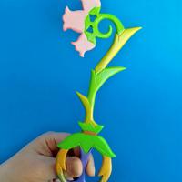 Kingdom Hearts Pixie keyblade miniatura diorama