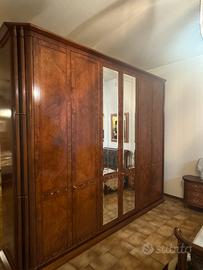 Camera in noce massello