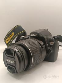 Nikon D40x con obiettivo. Come nuova. 