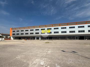 CAPANNONE A PORTO MANTOVANO