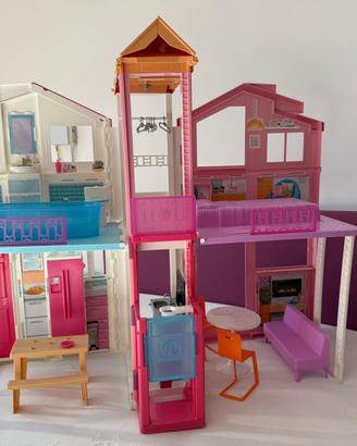 Casa di Barbie con accessori