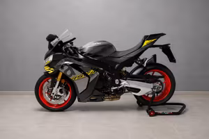 Aprilia RSV4 1100 MY25-757 km