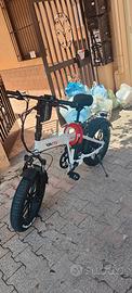 Bici elettrica rk5 bianca