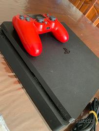 Ps4 slim con scatola di giochi