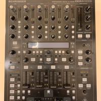 Mixer Dj Behringer DDM 4000