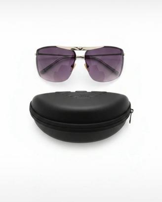 Occhiali da sole con lenti viole e custodia