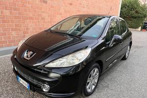 Peugeot 207 1.6hdi 5 porte+12 mesi garanzia