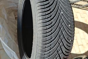 Gomme auto invernali 215 55 18
