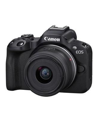 Canon EOS R50 con RF-S 18-45mm F4.5-6.3 IS STM