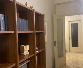 Stanza in studio professionale condiviso
