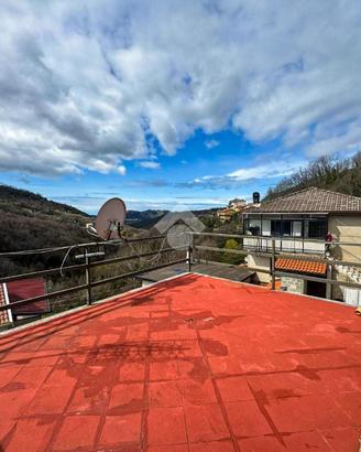 VILLA SINGOLA A LAGO