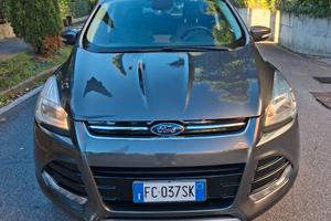 Ford Kuga 2.0 TDCI 150 CV S&S 4WD Powershift Titan