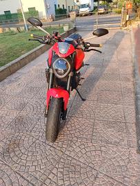 Ducati monster depotenziata