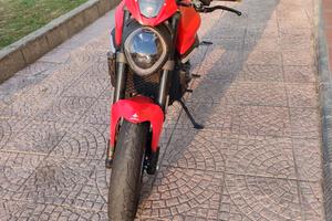 Ducati monster depotenziata