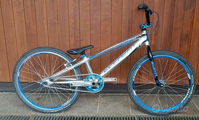 Bmx Cruiser Chase Element