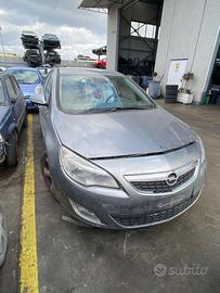 RICAMBI USATI AUTO OPEL Astra J Diesel
