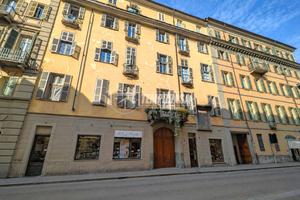 LOCALE COMMERCIALE DI 65 MQ IN POSIZIONE STRATEGIC