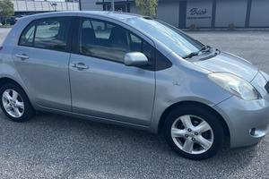 Toyota Yaris 2006
