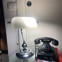 lampada da banchiere in acciaio e vetro bianco