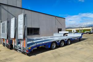 Semirimorchio collo d’oca FGM 3 assi pronta conseg