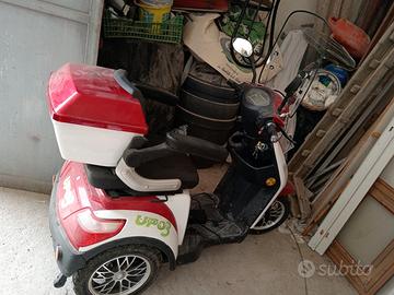 Scooter elettrico anziani