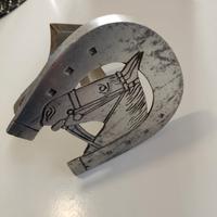 vecchio appendino testa di cavallo