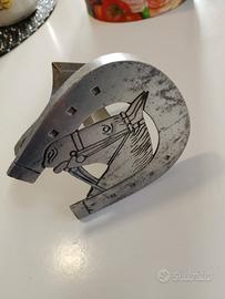 vecchio appendino testa di cavallo