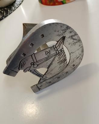 vecchio appendino testa di cavallo