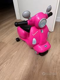 Gioco vespa primavera chicco