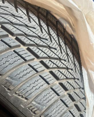 Gomme invernali 215/55/R17