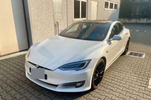 Model S Performance Ludicrous 2020