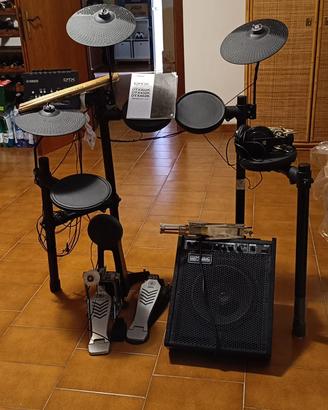 Batteria elettrica Yamaha con amplificatore