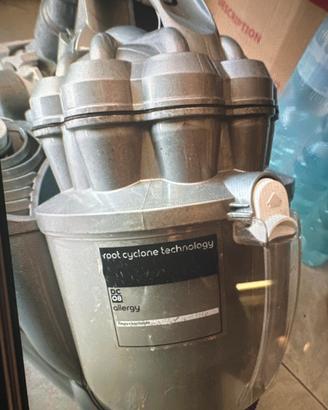 DYSON  ROOT CYCLONE TECNOLOGY