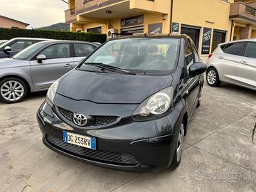 Toyota Aygo 1.0 12V VVT-i 5 porte Sol