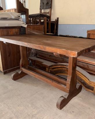 Tavolo legno con prolunghe rimovibili
