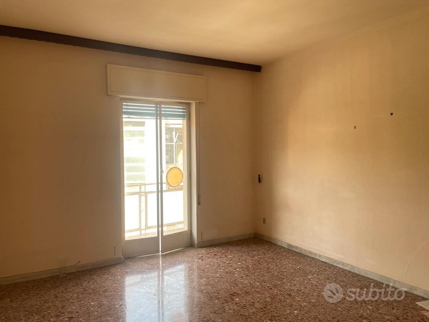 Via grottasanta quattro vani e servizi - Altro