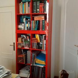 LIBRERIA COLORE ROSSO IKEA