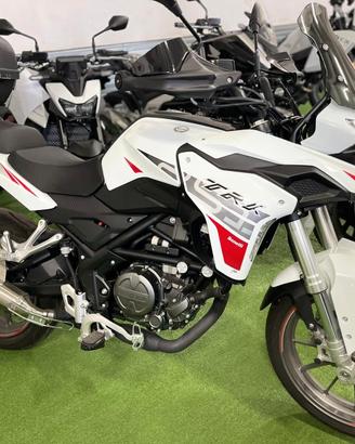 Benelli TRK 251