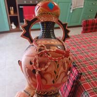 Vaso etnico dipinto a mano