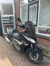 Kawasaki J300 2016