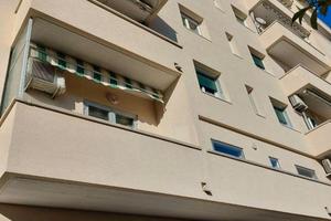 Trilocale con 2 poggioli classe energetica A3