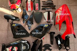 Aprilia rsv 1000 prima serie 1999/2000 vari pezzi
