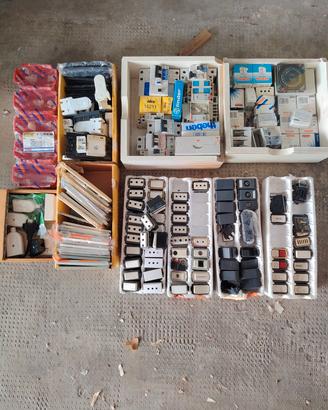 materiale elettrico misto