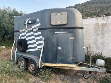 Trailer trasporto cavalli