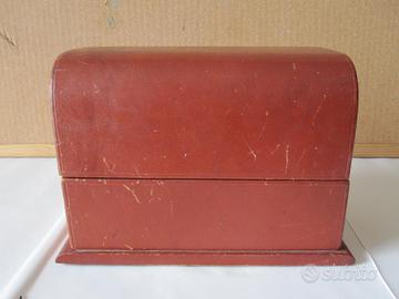 Portalettere antico da scrivania in legno e pelle